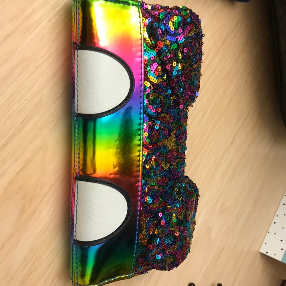 Disney parks lounge fly wallet!